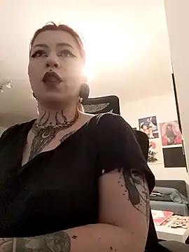 divine eve online show from March 17, 2025, 6:11 pm