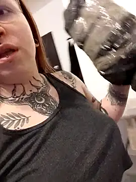 divine eve online show from December 13, 2025, 9:53 pm