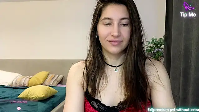 Snapshot of marrycolins chatting on February 1, 2026, 3:05 am marrycolins online show from February 1, 2026, 3:05 am