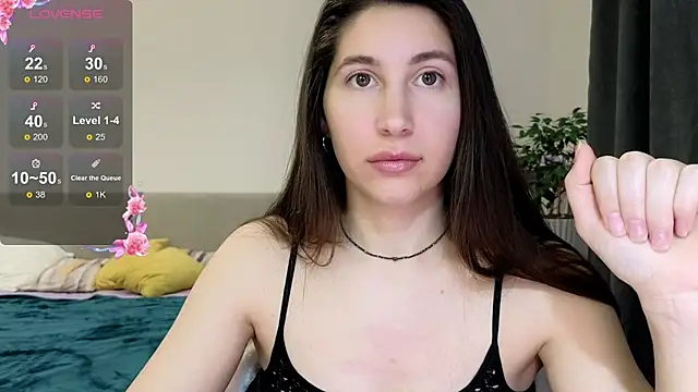 Snapshot of marrycolins chatting on February 7, 2026, 2:26 am marrycolins online show from February 7, 2026, 2:26 am