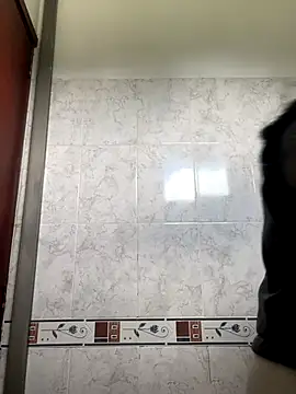 Snapshot of LinnaGardenia chatting on October 21, 2025, 6:08 pm LinnaGardenia online show from October 21, 2025, 6:08 pm