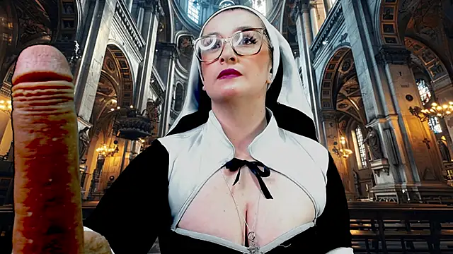 helenas fantasy online show from January 19, 2025, 2:57 am