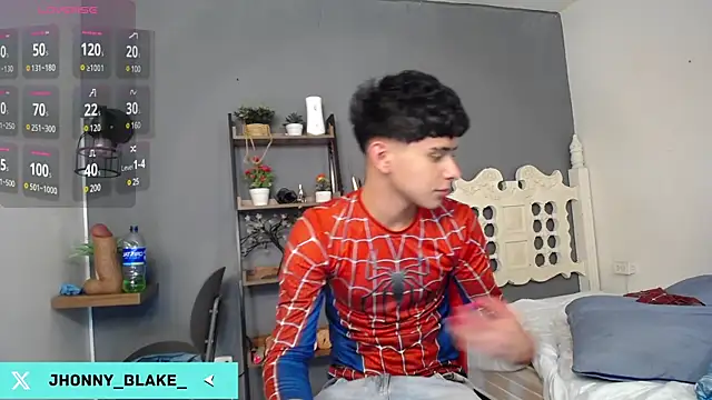 Snapshot of Jhonny-Blake chatting on December 18, 2024, 8:57 pm Jhonny-Blake online show from December 18, 2024, 8:57 pm