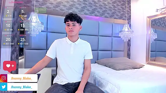 Snapshot of Jhonny-Blake chatting on February 17, 2025, 9:30 pm Jhonny-Blake online show from February 17, 2025, 9:30 pm