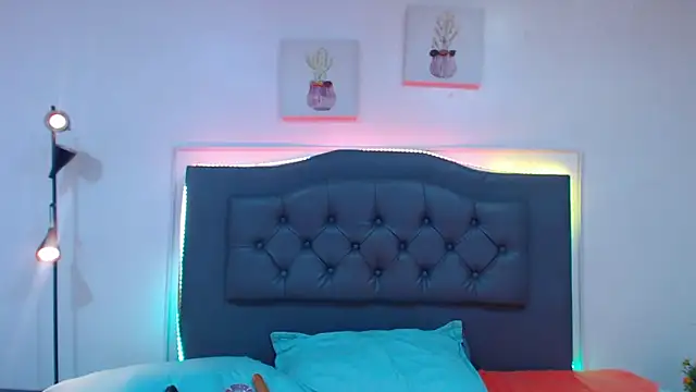 Snapshot of candy_lux_ chatting on October 12, 2025, 8:08 pm candy lux online show from October 12, 2025, 8:08 pm