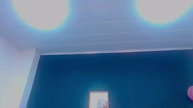 Snapshot of candy_lux_ chatting on October 16, 2025, 6:42 pm candy lux online show from October 16, 2025, 6:42 pm