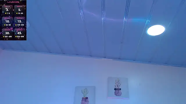 candy lux  online show from May 22, 2026, 1:39 pm