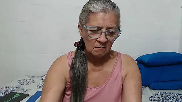 candy mature  online show from November 23, 2025, 12:27 pm