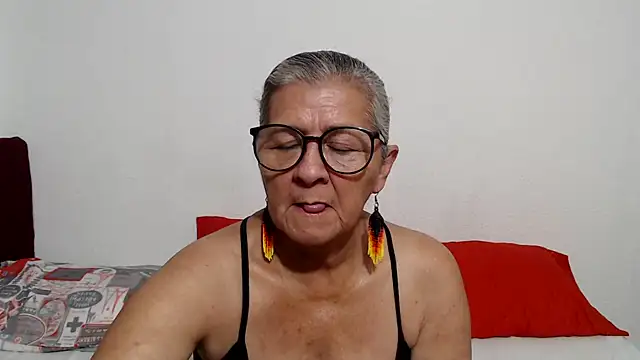 candy mature  online show from May 26, 2026, 11:12 pm