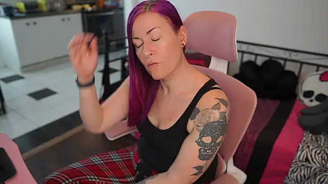 gennyrock online show from February 16, 2025, 6:54 pm