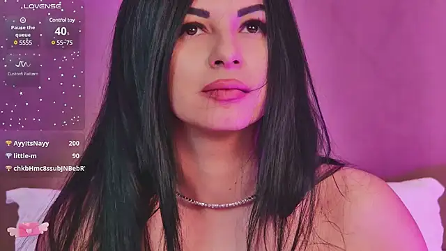 EmilyColle  online show from March 17, 2025, 5:01 am