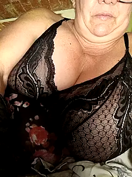 Snapshot of Glika chatting on January 7, 2026, 4:20 pm Glika online show from January 7, 2026, 4:20 pm