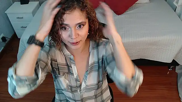 Snapshot of elibaker_ chatting on February 7, 2025, 4:16 am elibaker  online show from February 7, 2025, 4:16 am
