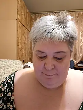 Snapshot of Baunti5555 chatting on December 2, 2025, 5:57 am Baunti5555 online show from December 2, 2025, 5:57 am