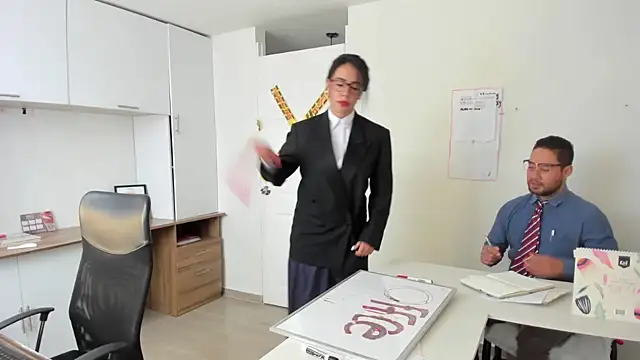 Snapshot of susana_monroy chatting on November 23, 2025, 6:52 pm susana monroy online show from November 23, 2025, 6:52 pm