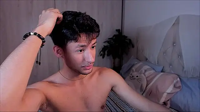 dimitri targaryen online show from September 15, 2025, 9:59 pm