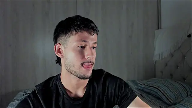 dimitri targaryen online show from March 19, 2026, 8:29 am