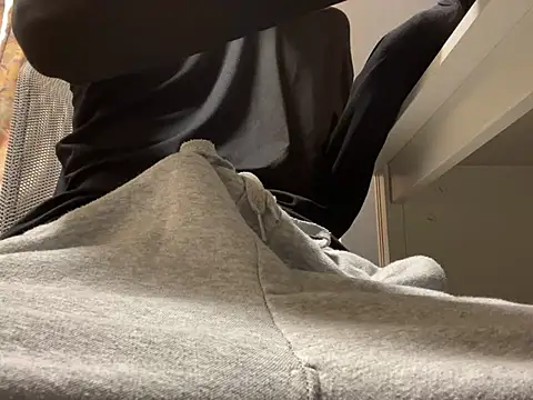 Snapshot of lkun9 chatting on December 30, 2024, 5:26 am lkun9 online show from December 30, 2024, 5:26 am