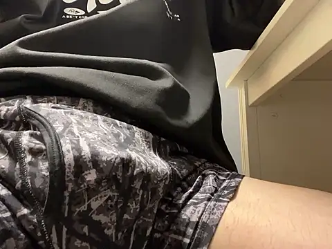 Snapshot of lkun9 chatting on October 25, 2025, 8:11 am lkun9 online show from October 25, 2025, 8:11 am