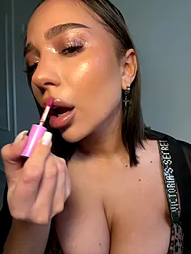 CardiSweetBaby online show from September 29, 2025, 11:37 am