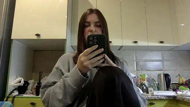 Karolina llove online show from October 1, 2025, 7:53 pm