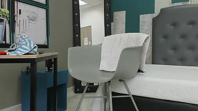 Rhaegal hot online show from March 21, 2025, 7:24 pm