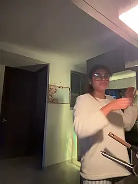 SaraParisi online show from January 7, 2026, 11:18 pm