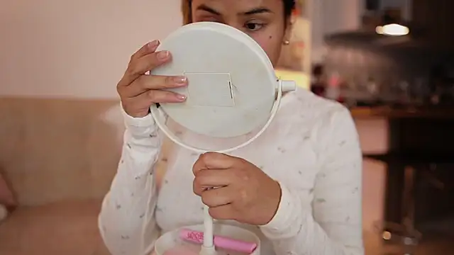 SaraParisi online show from February 20, 2026, 12:18 am