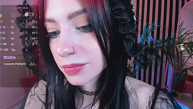 arielabradberry online show from December 25, 2024, 5:26 pm