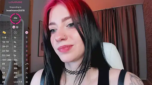 arielabradberry online show from December 27, 2024, 5:37 pm