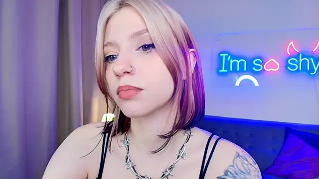 arielabradberry online show from November 25, 2025, 1:55 pm