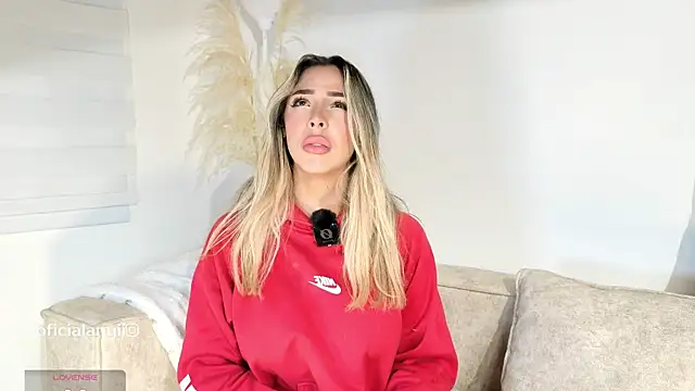 Addison baker online show from October 28, 2025, 3:21 am