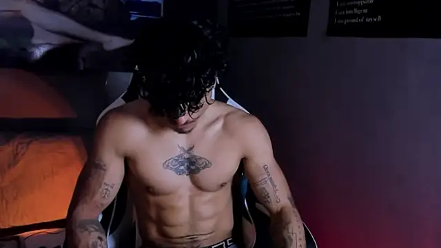 Thomas Fit1 online show from April 14, 2026, 4:51 am