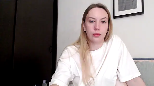 Scarlettford online show from November 1, 2025, 4:31 pm