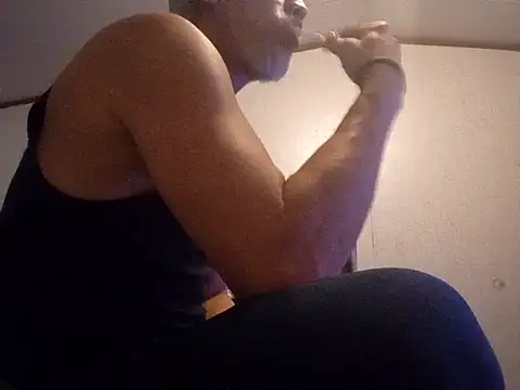 Snapshot of Xoc8_ chatting on February 13, 2025, 12:57 am Xoc8 online show from February 13, 2025, 12:57 am