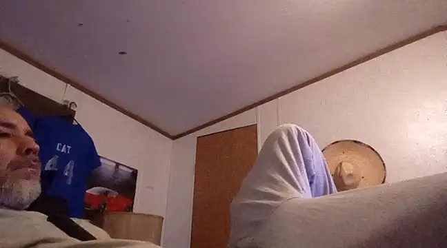 Snapshot of Xoc8_ chatting on February 15, 2025, 4:25 am Xoc8 online show from February 15, 2025, 4:25 am