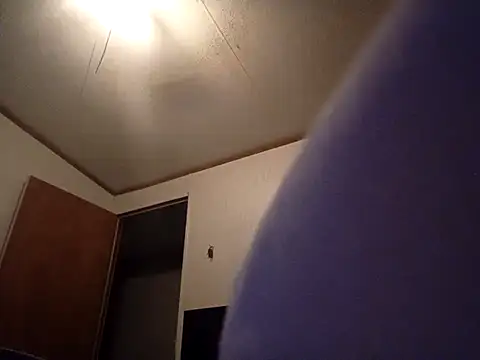 Snapshot of Xoc8_ chatting on February 20, 2025, 8:25 pm Xoc8 online show from February 20, 2025, 8:25 pm