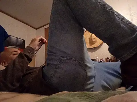 Snapshot of Xoc8_ chatting on March 3, 2025, 6:33 pm Xoc8 online show from March 3, 2025, 6:33 pm