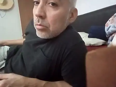 Snapshot of Xoc8_ chatting on October 15, 2025, 2:44 am Xoc8 online show from October 15, 2025, 2:44 am