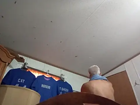 Snapshot of Xoc8_ chatting on October 18, 2025, 7:36 pm Xoc8 online show from October 18, 2025, 7:36 pm