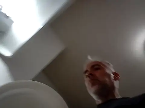 Snapshot of Xoc8_ chatting on October 19, 2025, 10:10 pm Xoc8 online show from October 19, 2025, 10:10 pm