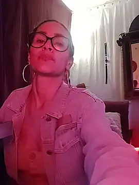 SelenaHouston online show from February 25, 2026, 4:00 am