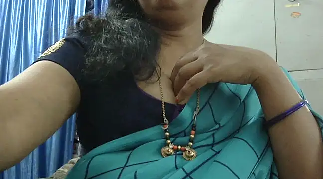 Snapshot of Vijji-telugu chatting on February 11, 2025, 7:54 am Vijji-telugu online show from February 11, 2025, 7:54 am