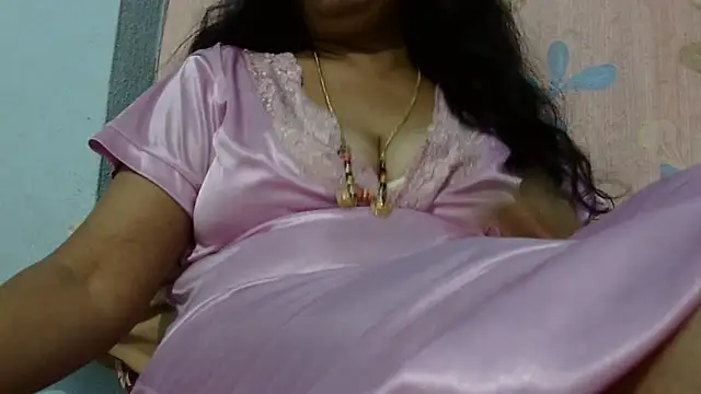 Snapshot of Vijji-telugu chatting on May 8, 2026, 4:56 pm Vijji-telugu online show from May 8, 2026, 4:56 pm