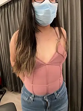 jAsMinE678 online show from May 19, 2026, 7:09 pm