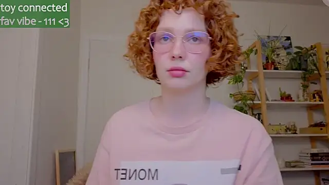 Snapshot of _lightmyfire chatting on October 3, 2025, 10:07 pm  lightmyfire online show from October 3, 2025, 10:07 pm