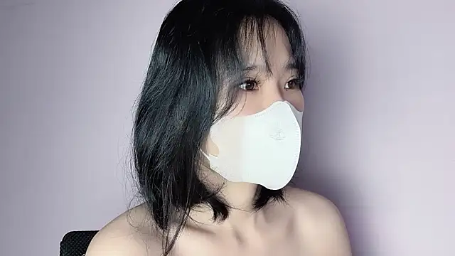 Baenee online show from November 6, 2025, 2:40 pm