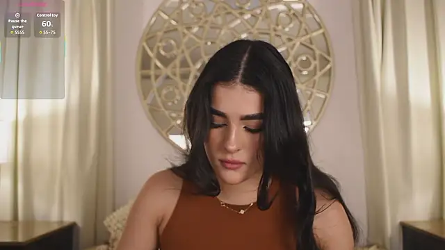 Antonellaparis  online show from February 3, 2026, 2:53 am