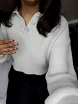 Snapshot of Leeeezzzz_roy chatting on January 23, 2025, 12:57 am Leeeezzzz roy online show from January 23, 2025, 12:57 am