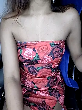 Snapshot of Leeeezzzz_roy chatting on October 12, 2025, 12:20 am Leeeezzzz roy online show from October 12, 2025, 12:20 am